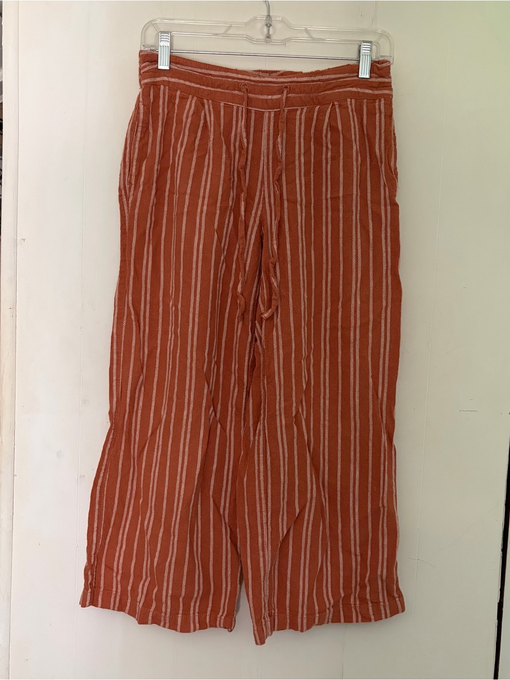 Per Se Rust-Striped Cropped Pull-On Pants